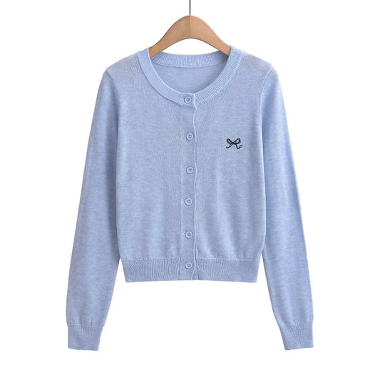 Round neck single breasted long sleeved top